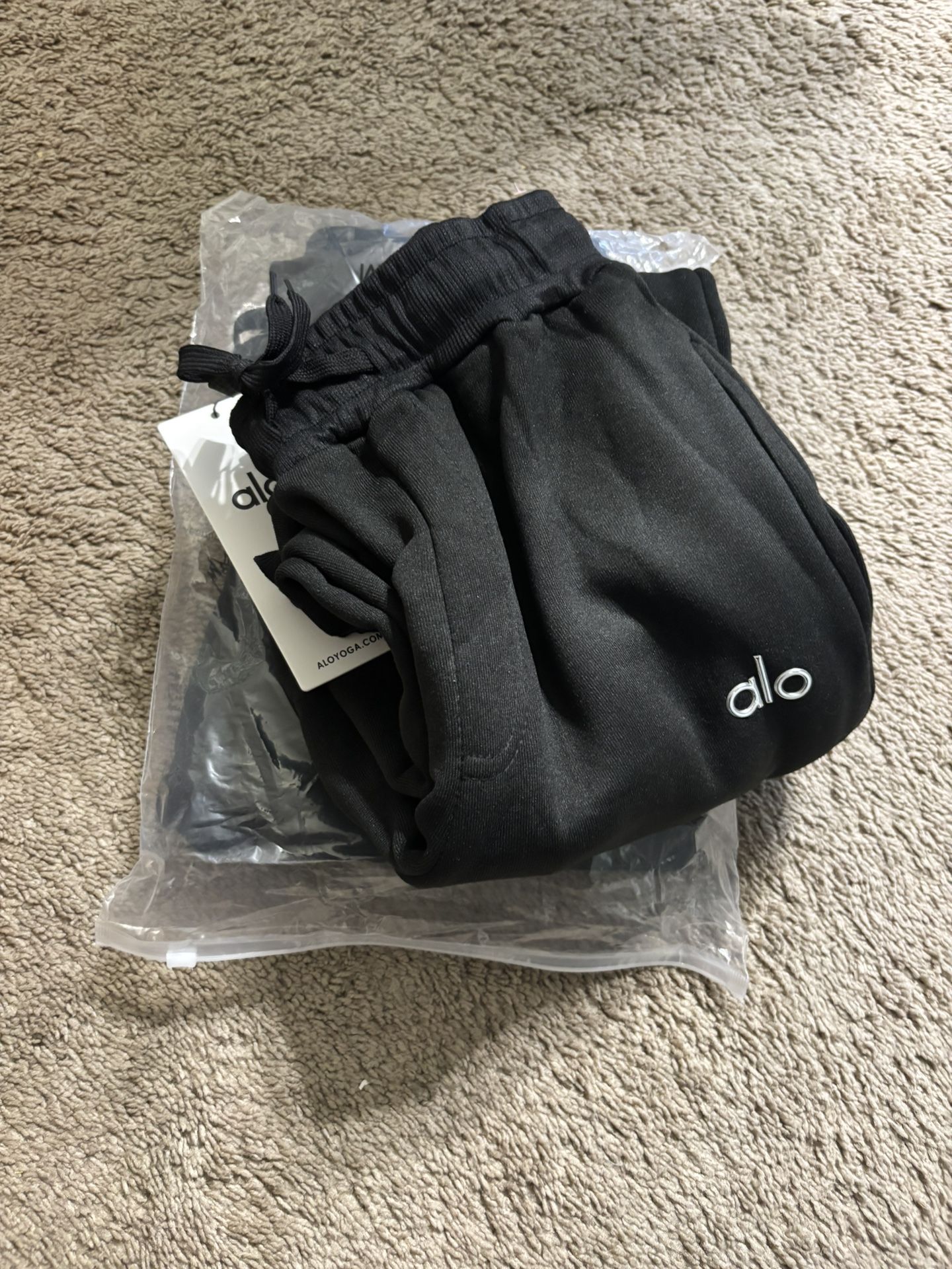 Alo Pants Brand New Size Small