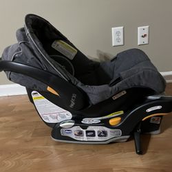 Chicco Mini Bravo Car seat And Chicco KeyFit Infant Car Seat Base