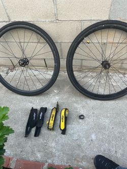 Fixie extra parts/ Let me know for trades