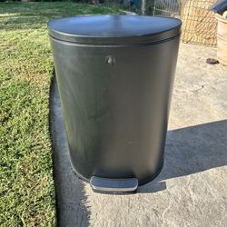 Black Metal Tall Kitchen Soft Close Trash Bin 