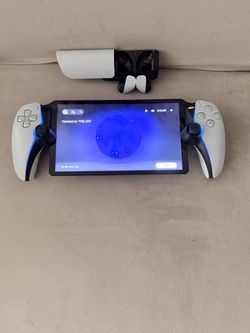PS PULSE explore wireless earbuds & PS 5 Portal remote player