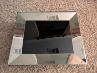 Nixplay 9.7 HD Digital Photo Frame