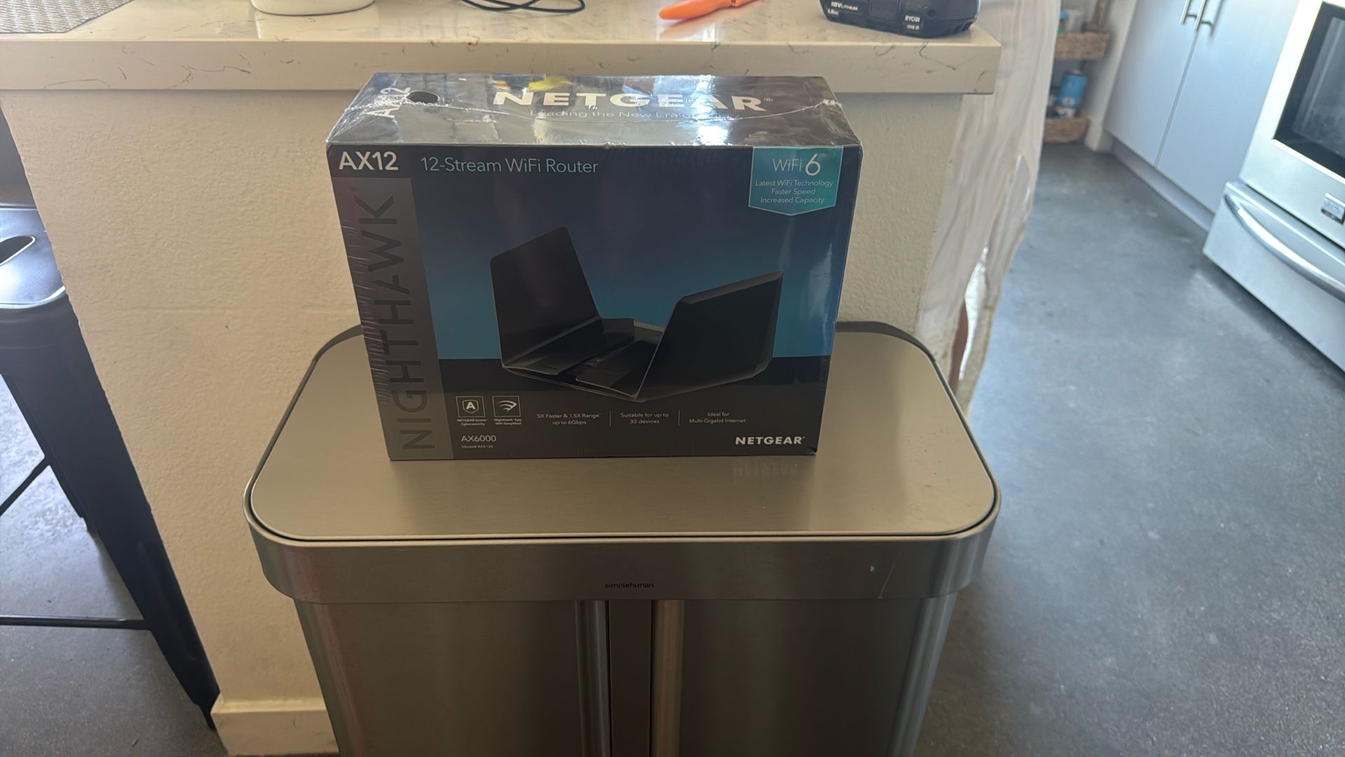 Netgear nighthawk Ax12