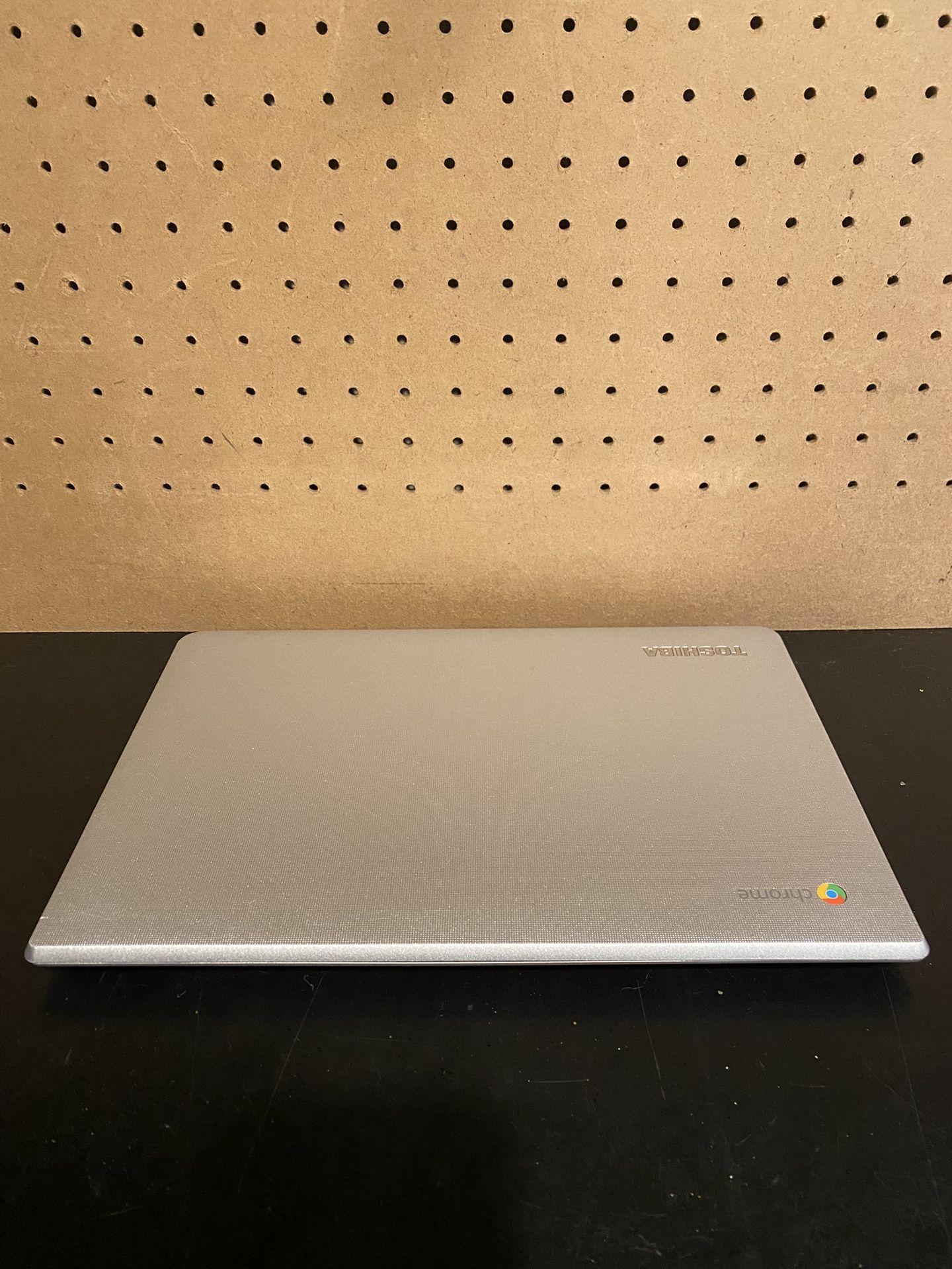 Toshiba Chromebook 2 with 16 GB Storage, 4 GB Ram, HDMI, Bluetooth