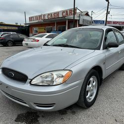 2004 Ford Taurus