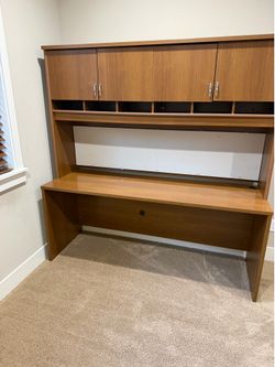 Free desk and hutch