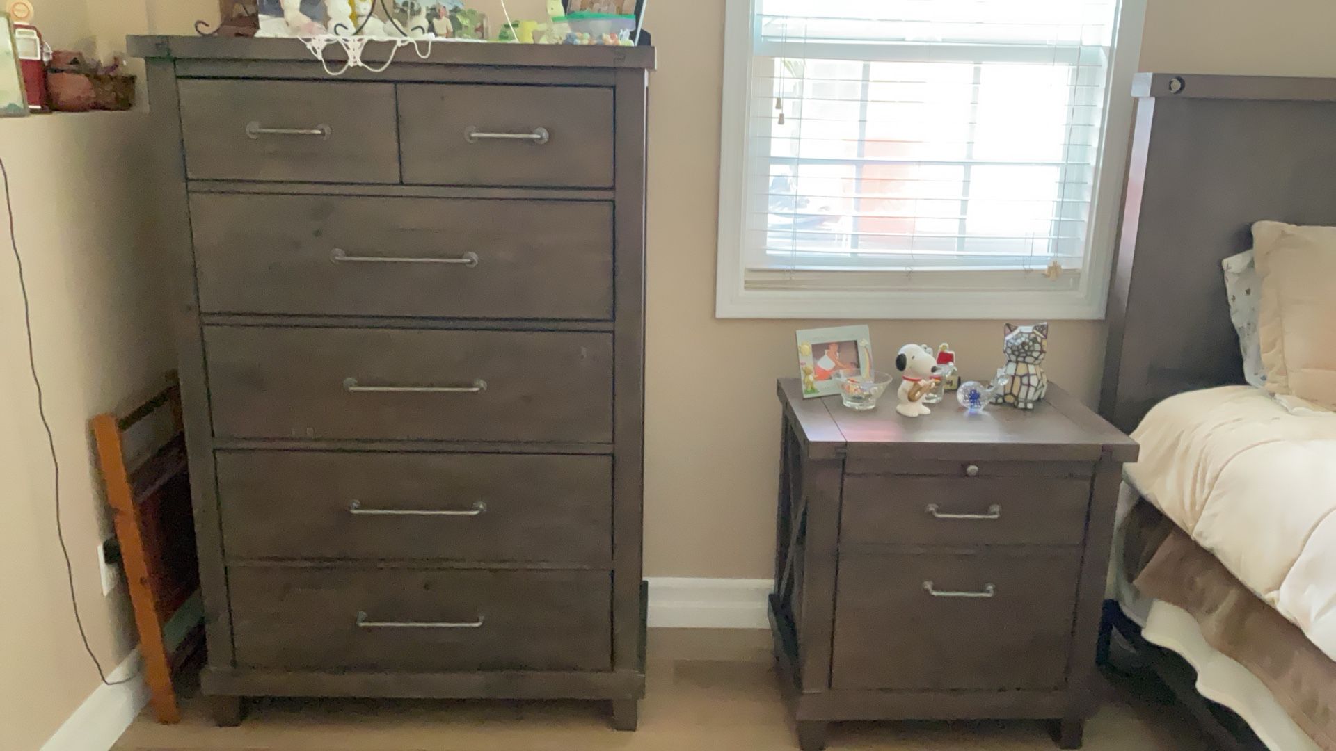 Bedroom set