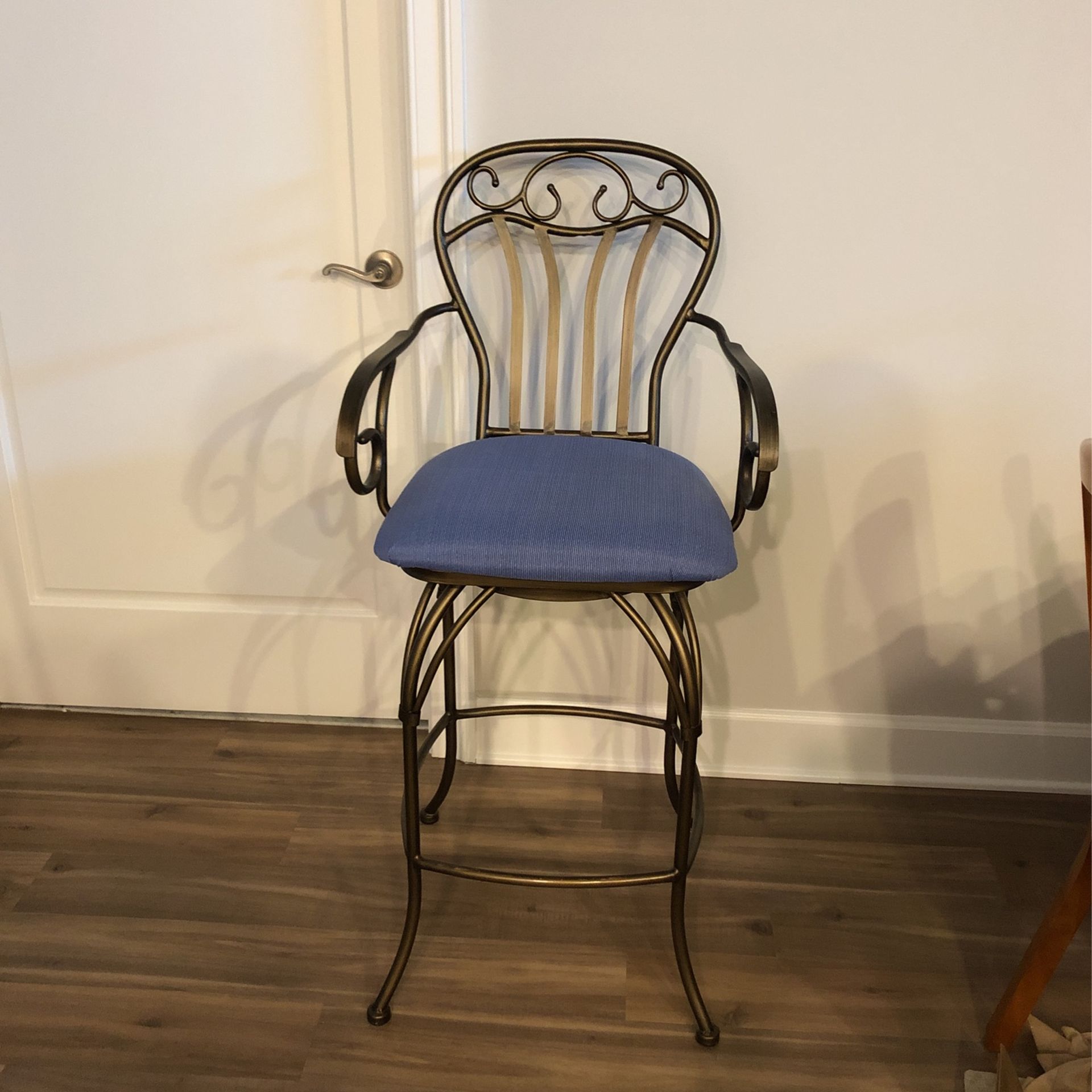 2 Bar Stools