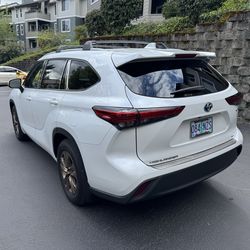 2023 Toyota Highlander Hybrid