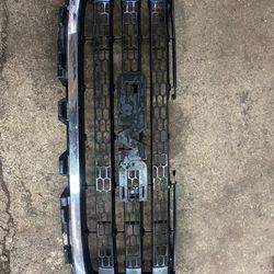 2007 - 2013 GMC Sierra 1500 Grill