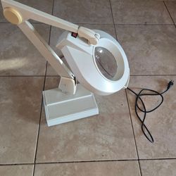 Dazor magnifying lamp.