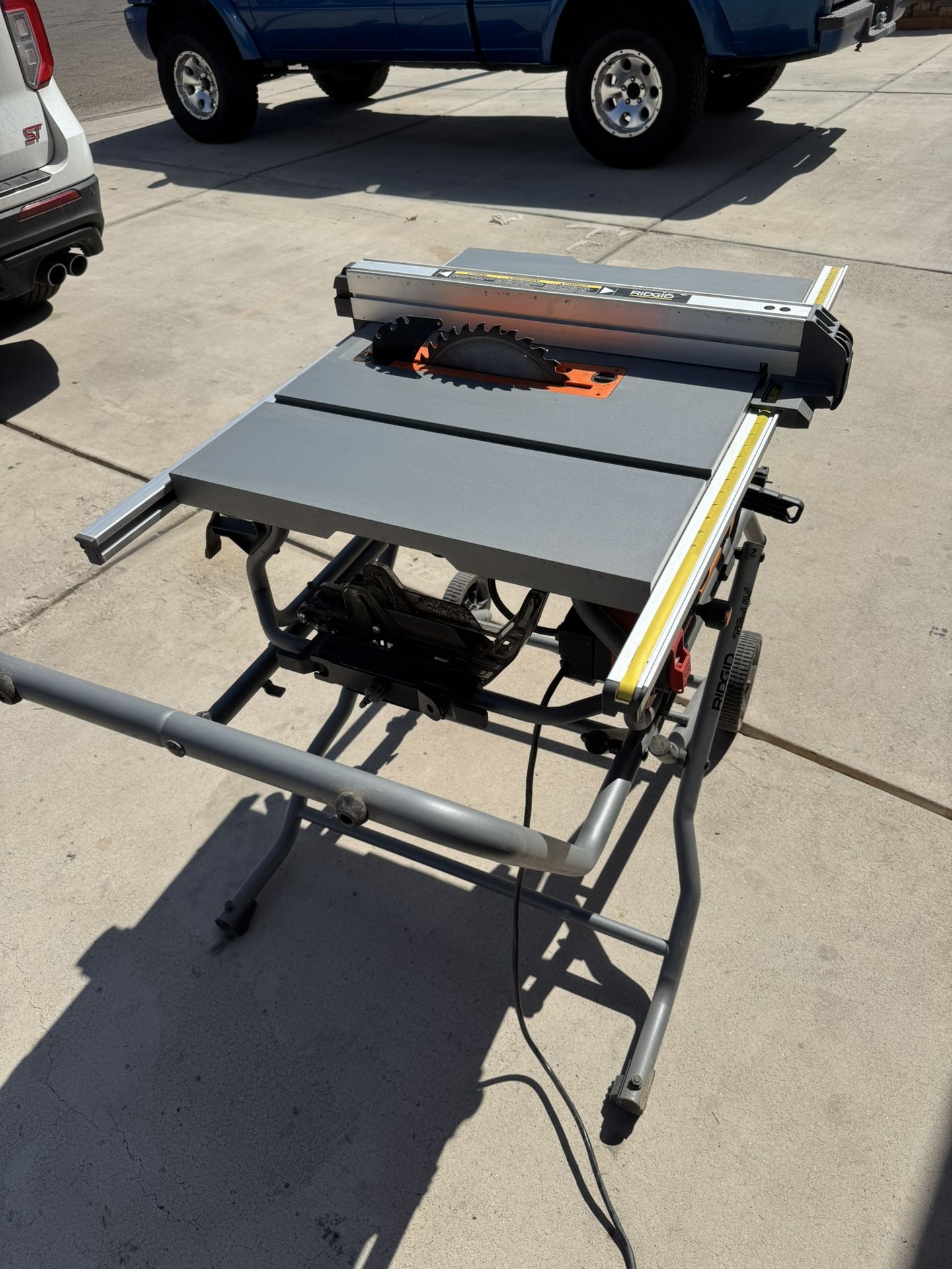 RIDGID Table Saw