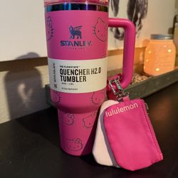 Hot Pink And Gray Hello Kitty 40 Ounce Stanley With A Lululemon Wristlet (new)