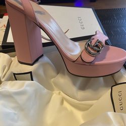 Gucci, Pink, Size 42