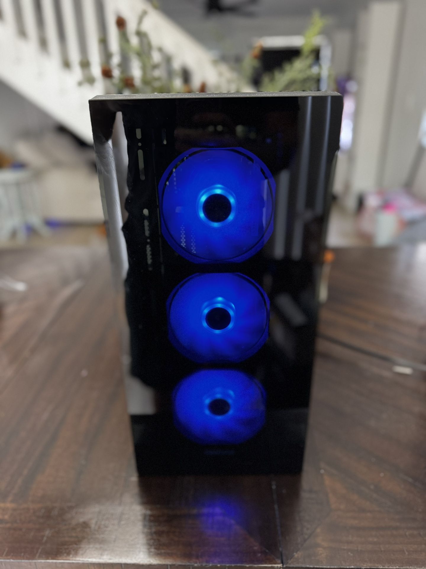Gaming Desktop PC: Intel Xeon 3.5GHz Quad Core,14GB RAM,256GB SSD,RX 580 8GB GPU,Windows 11 Pro,700W PSU – Work or Gaming