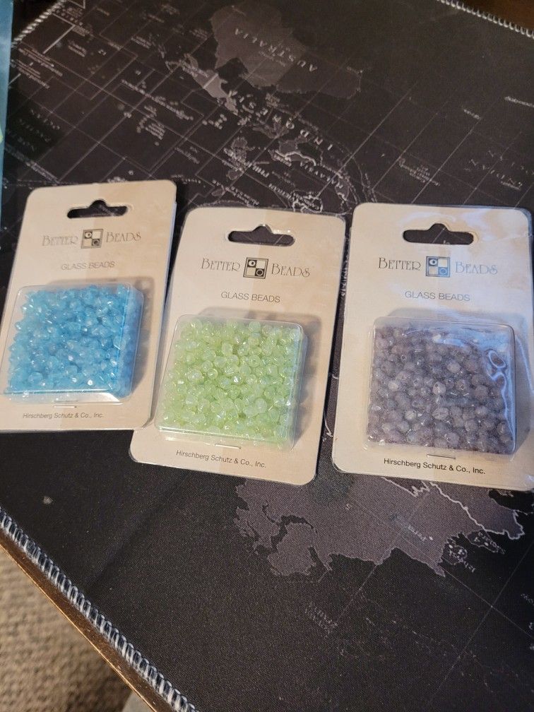 3 packs Better Beads 300 ct glass beads