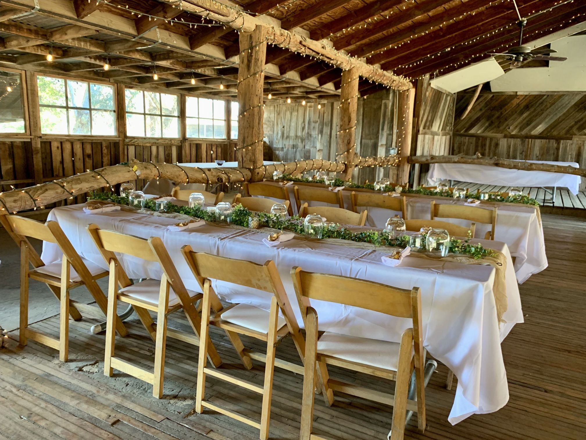 💍Wedding Tablecloths, Napkins, Runners, Wine glasses- Used Once