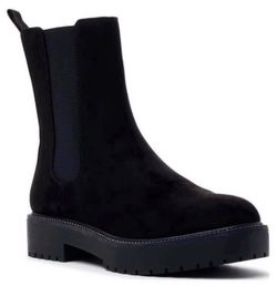 Time and Tru Women's Chelsea Boots Size 9