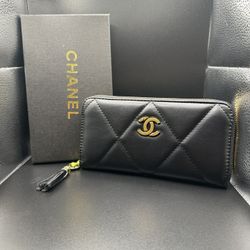 Wallet Comes With Box