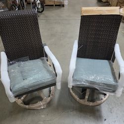 Outdoor Swivel Rattan Chairs Set of 2, Metal Frame 
