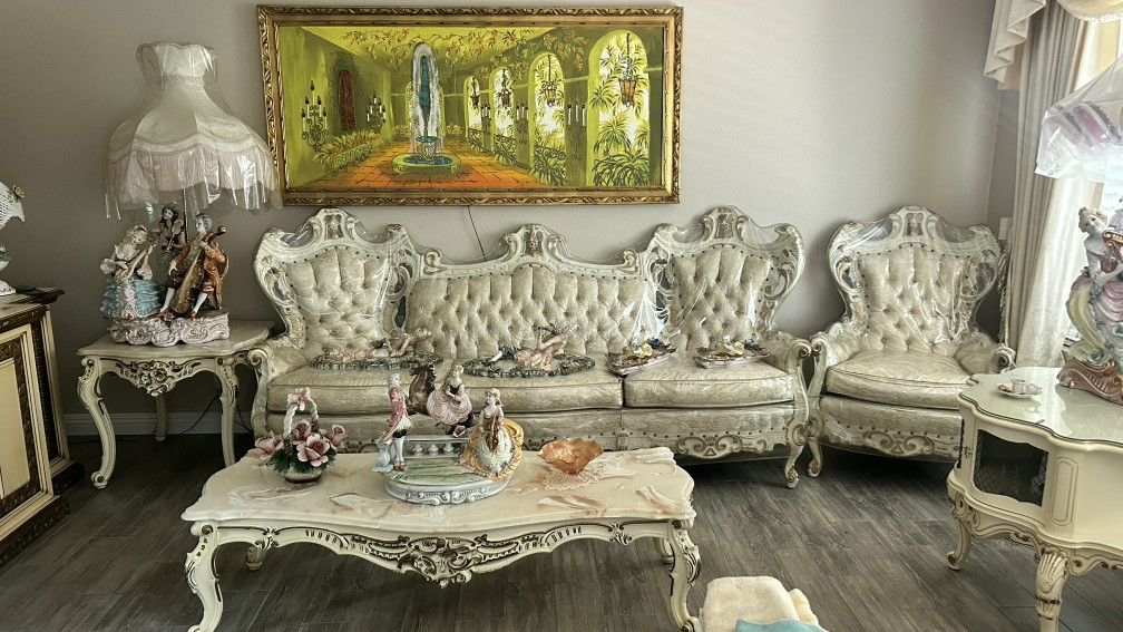 Antique Furniture 