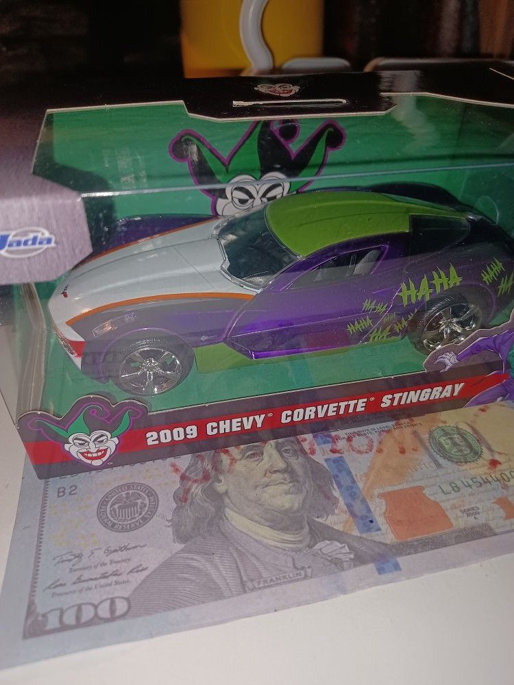 DIE-CAST Joker Corvette