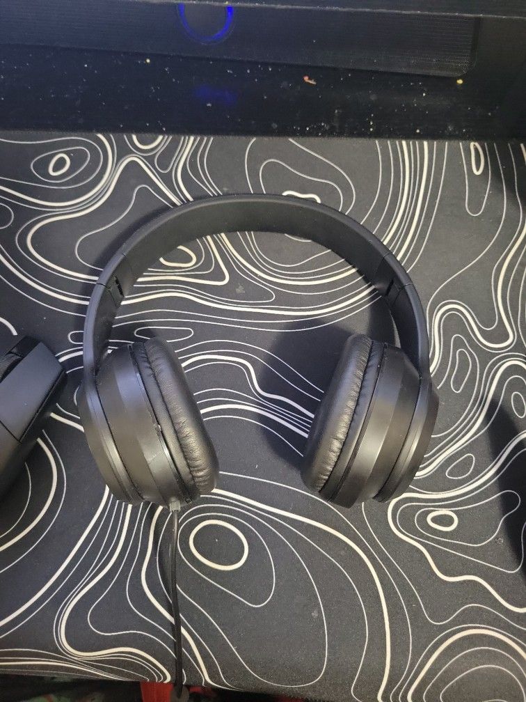 Wired Headphones