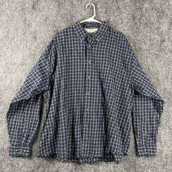 Pre-owned Wrangler Hero men’s shirt in size 2XL. Navy blue with white checkered pattern, long sleeves, button-up front, and chest pocket.