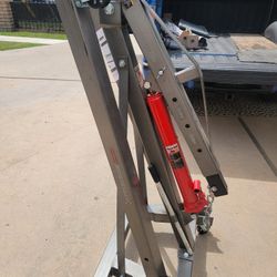 Engine Hoist 