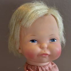 Newborn Thumbelina Doll by Ideal-1967-TT-9-H108🩷Read Full Description Below🩷
