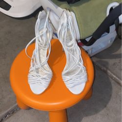 Burberry Womens Heels Size 6.5