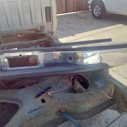 Defensa Trasera 2002 Chevy Silverado 2500