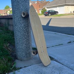 GoldCoast 28" Classic Blond Cruiser Skateboard Longboard with Kicktail  