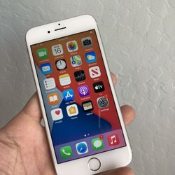 iPhone 6. Like New And Unlocked! No Tax 