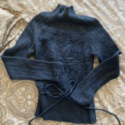 2 Nice Women’s Small Black Sweaters