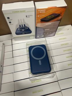 10000mah magnetic power bank with built in cable