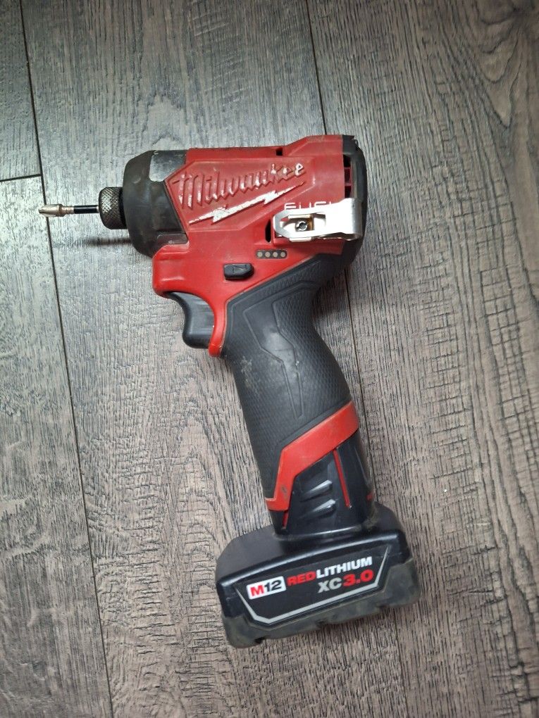 Milwaukee Fuel Impact Drill 12 V