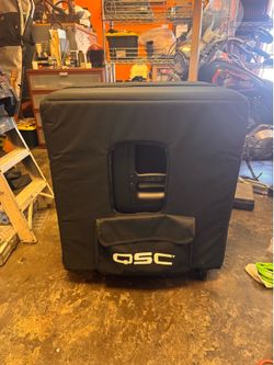 QSC KS118 3600W Powered  Subwoofer – Excellent Condition