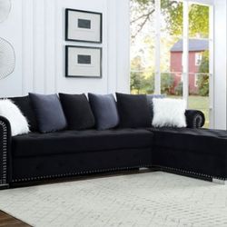 Brand New Glam Black Velvet Sectional Sofa Pillows Included 