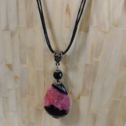 Pink  & Black Agate Pendant Necklace 