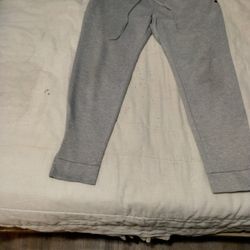 Champion Pants Men's Large Gray Reverse Weave Sweatpants Athletic Gym Jogger Run.