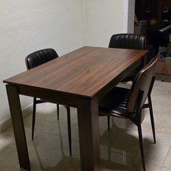 Modern Dinning table. new, minor assembly damage.  W27.5 x L47.2 x H29.5. 