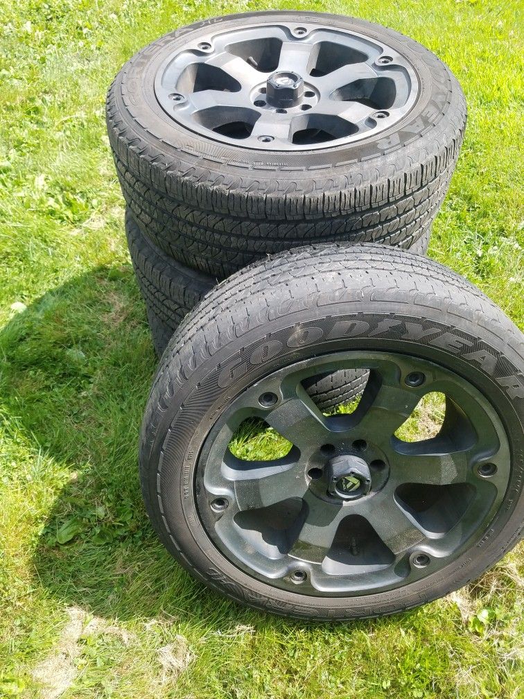 Truck And SUV Rims With tires 20"