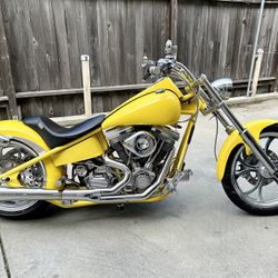 2002 Big Dog Yellow Motorcycles Pitbull (rare)