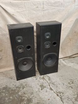 Kenwood tower speakers