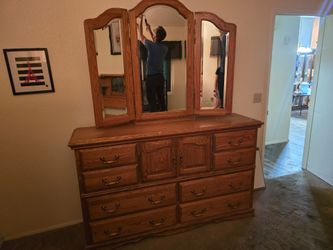 Oak bedroom set