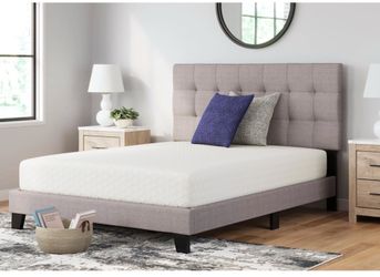 2 months old Signature Design by Ashley Queen Size Chime 10 Inch Medium Firm Memory Foam Mattress with Green Tea & Charcoal Gel for Pressure Relief
