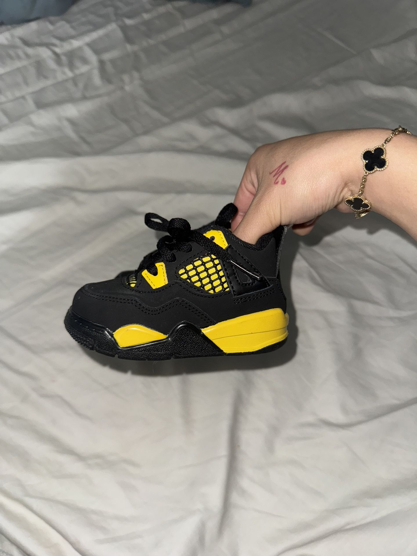 Jordan 4 Retro Thunder 5C