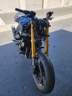 Parts or whole 2009 FZ1 project starts runs clean title
