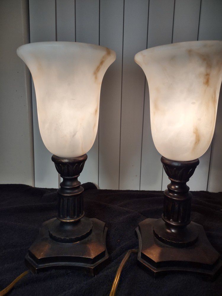 Set Of Two Flora Shape Lamps For Parlor Bedroom Living Room